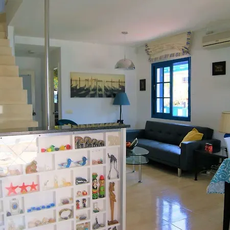 Playa Blanca ,casa Sofia فيلة بلايا بلانكا